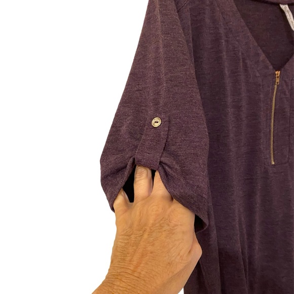 1X Short Sleeve Blouse. - Picture 2 of 2